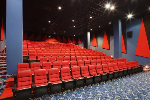 Ankara sinema salonu akustik düzenleme ZEMİN KAPLAMA